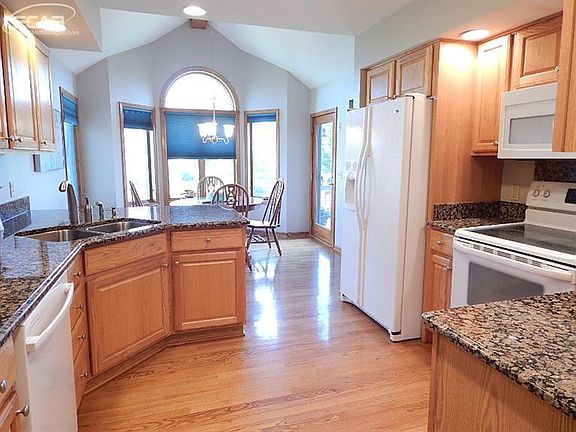 4th image of 5059 Highpoint Dr