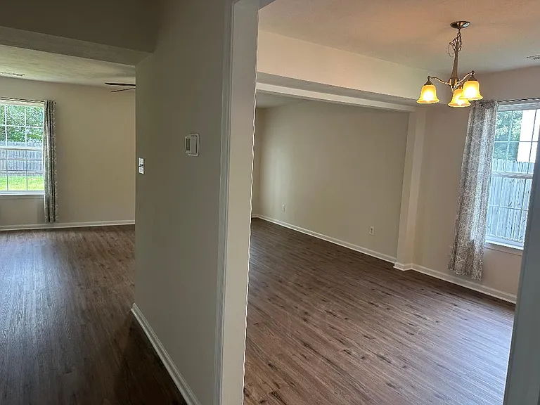 2416 Casey Ct — Photo 8