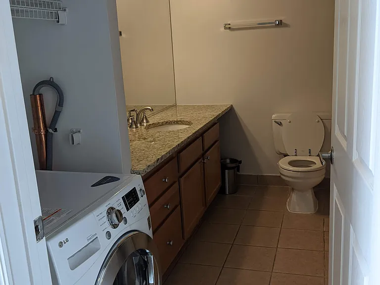 30 E Huron St — Photo 9