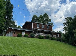 161 Skyline Dr #4, Rivesville, WV 26588
