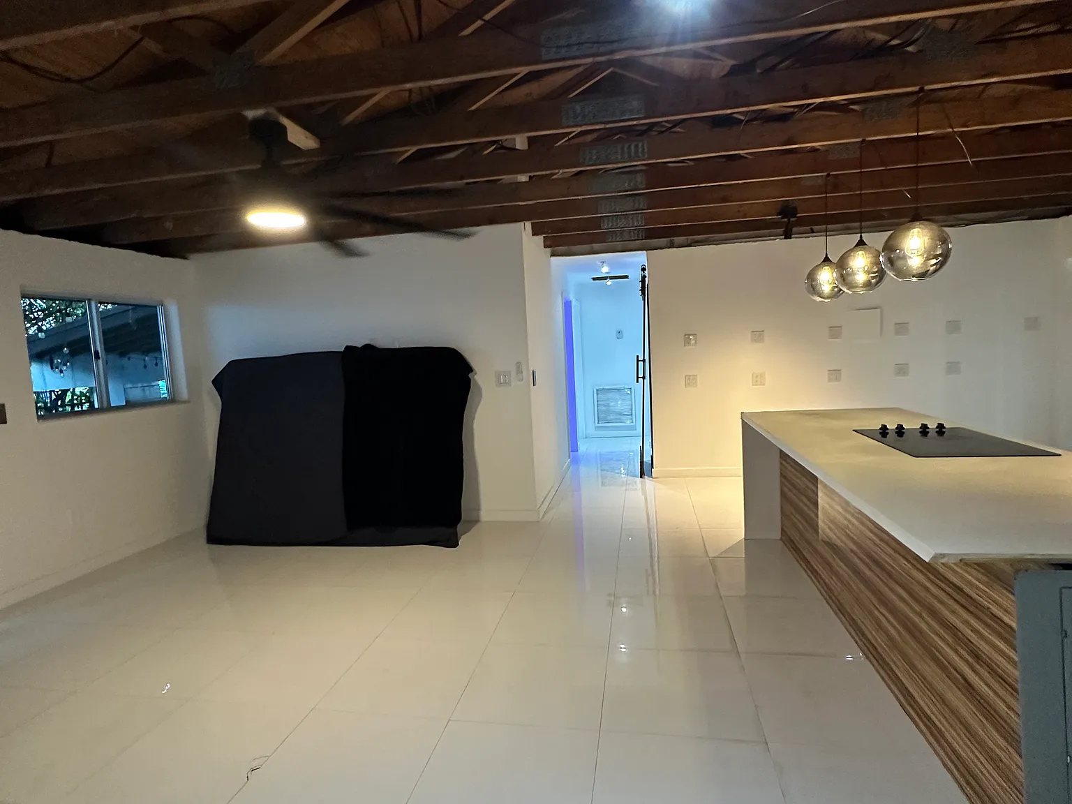3 bed, 1300 sqft, $5,000 — Photo 4