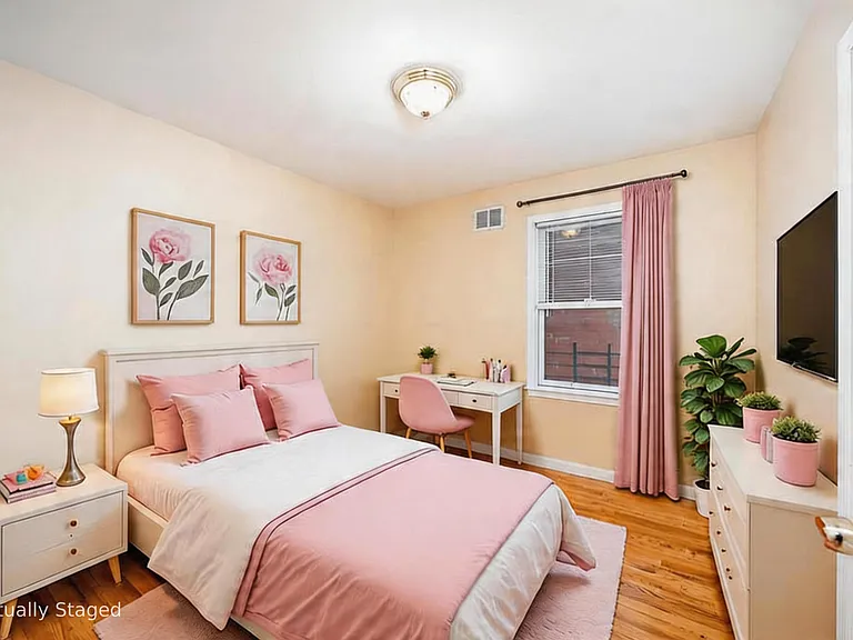 2nd spacious bedroom