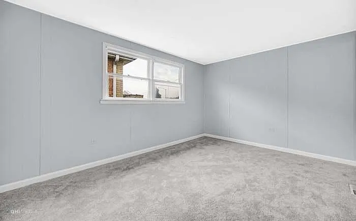 7347 W Addison St — Photo 1