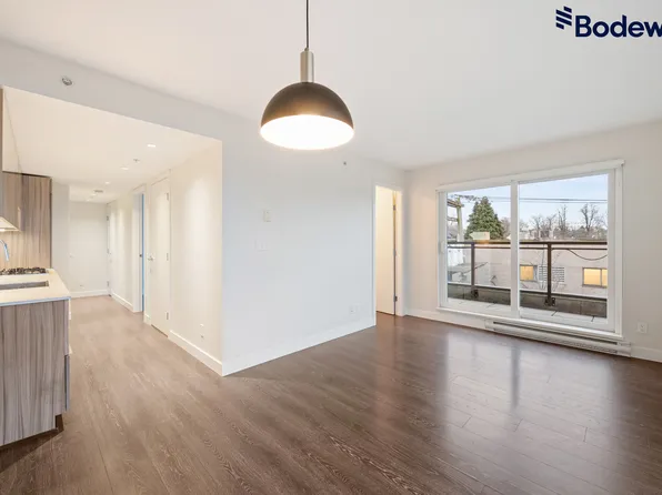 1588 Hastings St E, Vancouver, BC V5L 0B8