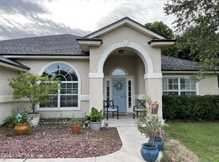 403 Martin Lakes Dr W, Jacksonville, FL 32220