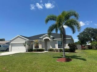 1382 SE Concha St, Port Saint Lucie, FL 34983