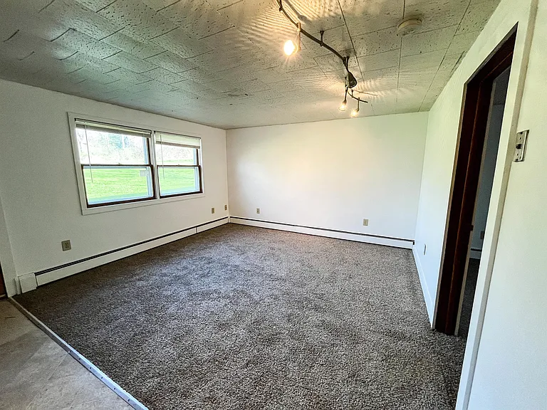 1289 Ellis Hollow Rd #2 — Photo 2