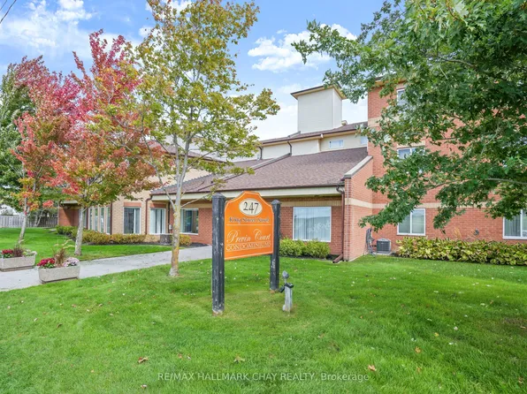 247 King St N #215, New Tecumseth, ON L9R 1N4