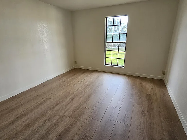 5012 E Presidio Rd — Photo 40