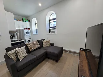 Rented by Kleier Residential