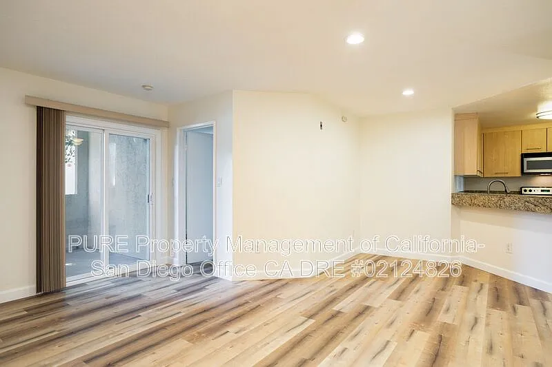 2 bed, 2.0 bath, 1037 sqft, $3,295 — Photo 1