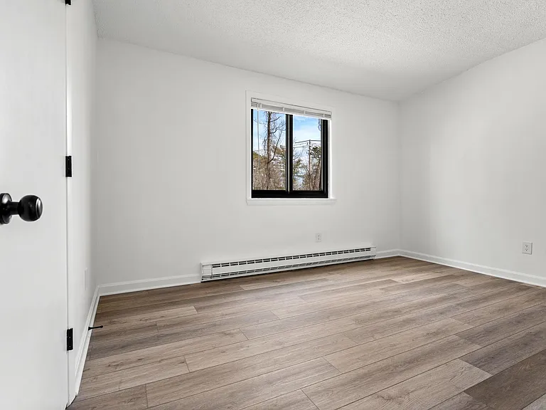 14 Pierce St #8 — Photo 12