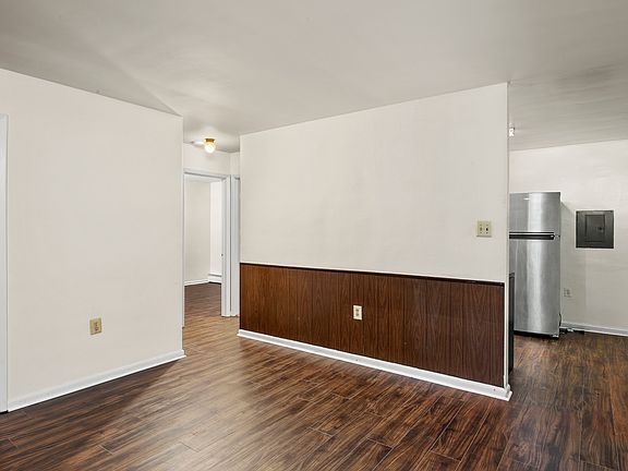 Living Room (alt view)