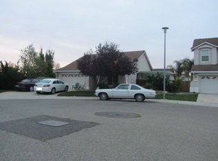 34 Sinskey Ct, Elk Grove, CA 95758