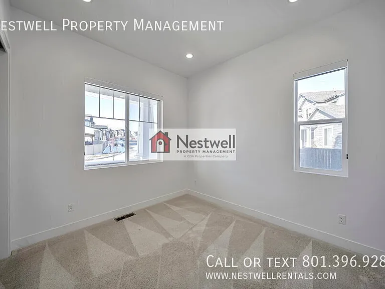 2346 E Snowy Peak Dr — Photo 36