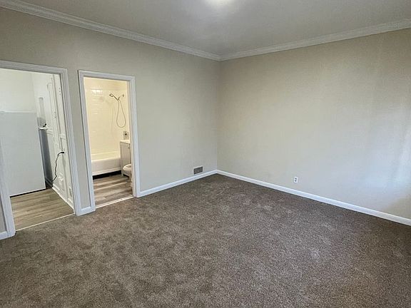 3rd image of 220 N San Mateo Dr APT 7