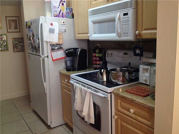 4th image of 1700 NW 81st Way