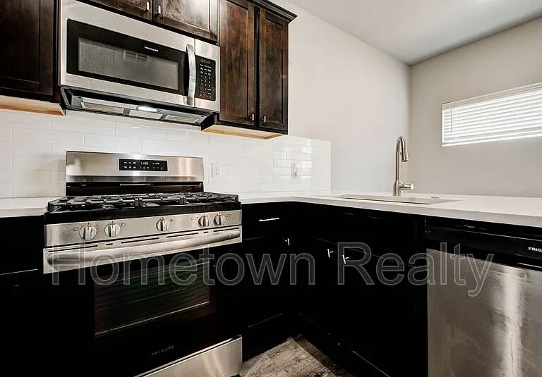 8921 NW 109th Ter — Photo 12
