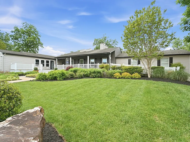 Eagle Rock Apartments at Abingdon boasts lush landscaping and welcoming outdoor spaces perfect for relaxation. Discover the ideal blend of comfort and community. Explore your future home today!
