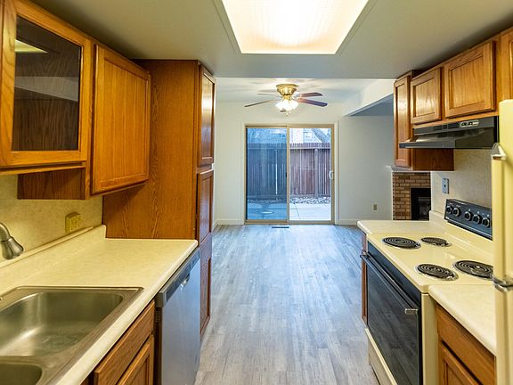4th image of 1210 Blair Ln APT 3