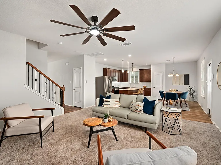 129 Purple Heart Dr — Photo 3