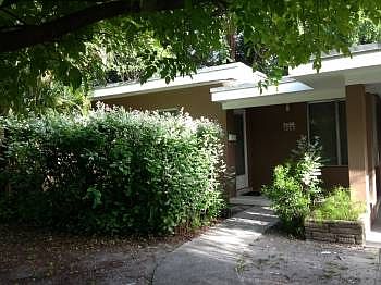 1st image of 1060 NE 133rd St