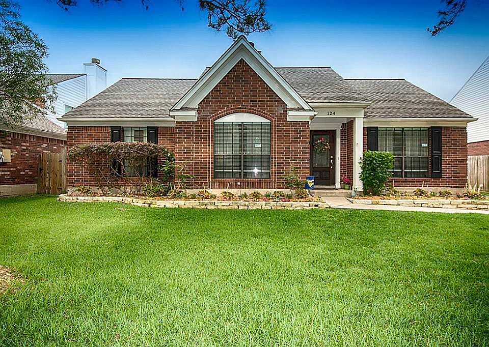 1st image of 124 Bayou Bend Dr