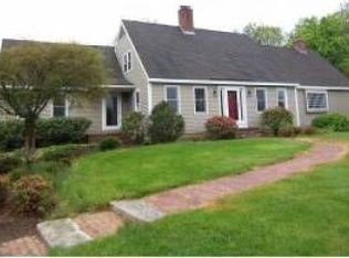 15 Prescott Ln, Hampton Falls, NH 03844