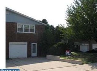 3324 Red Lion Rd, Philadelphia, PA 19114