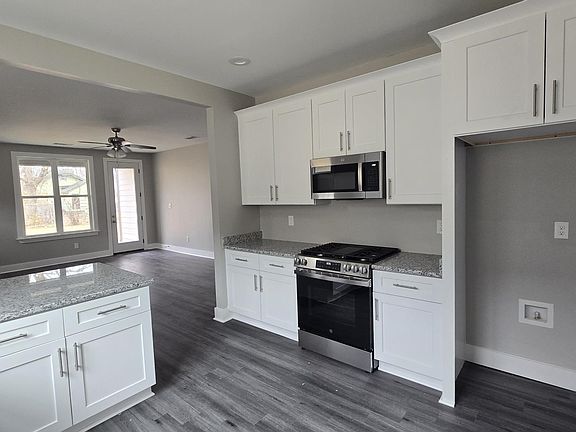 5th image of 1616 Foster Ave Lot 86&87