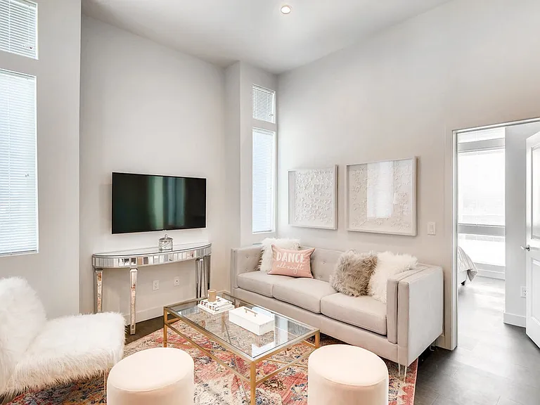 C3 Lofts — Photo 15