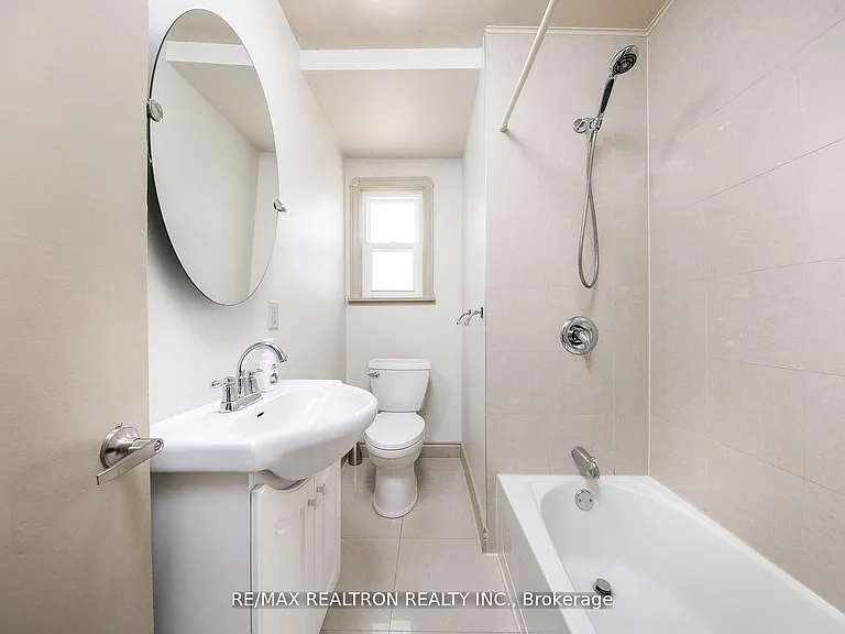 24 Highland Park Blvd — Photo 14