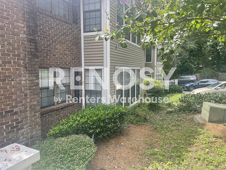 609 Barrington Hills Dr — Photo 3
