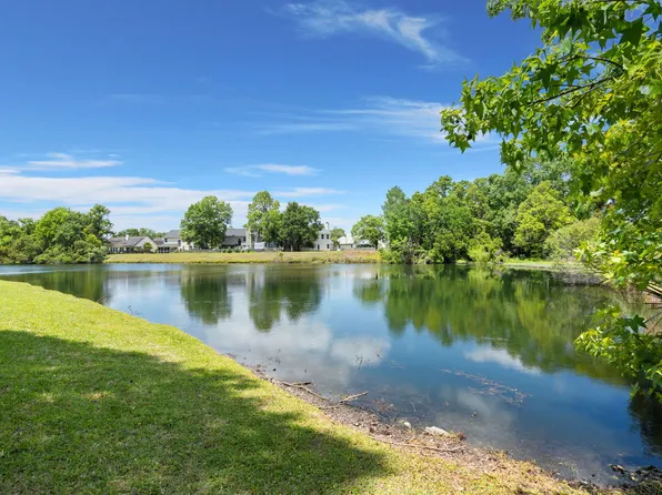 114 Shadowmoss Pkwy, Charleston, SC 29414