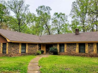 1428 Red Springs Rd, Gurdon, AR 71743