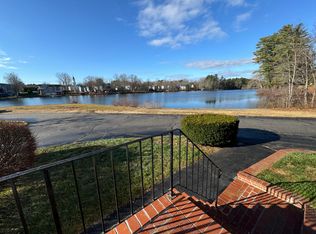 16 Mill St APT 26, Springvale, ME 04083