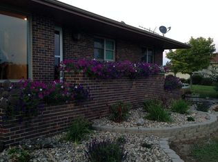 43408 Kaiser Rd, Yankton, SD 57078