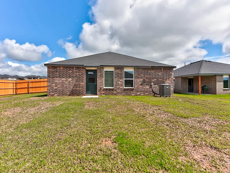 6100 Western Redbud Trl — Photo 48
