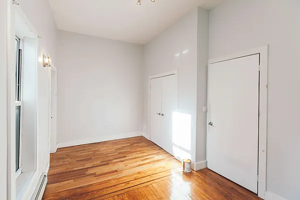 Rented by Nooklyn NYC LLC | media 16