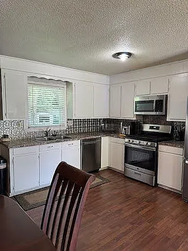 5805 Beverly Dr — Photo 1