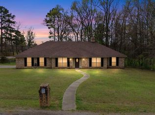 104 Woodridge Est, Longview, TX 75602