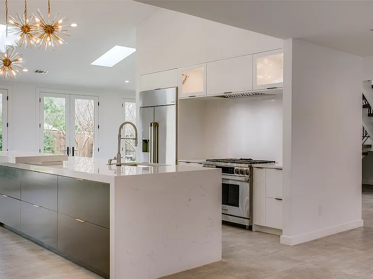 2045 Marydale Dr — Photo 15