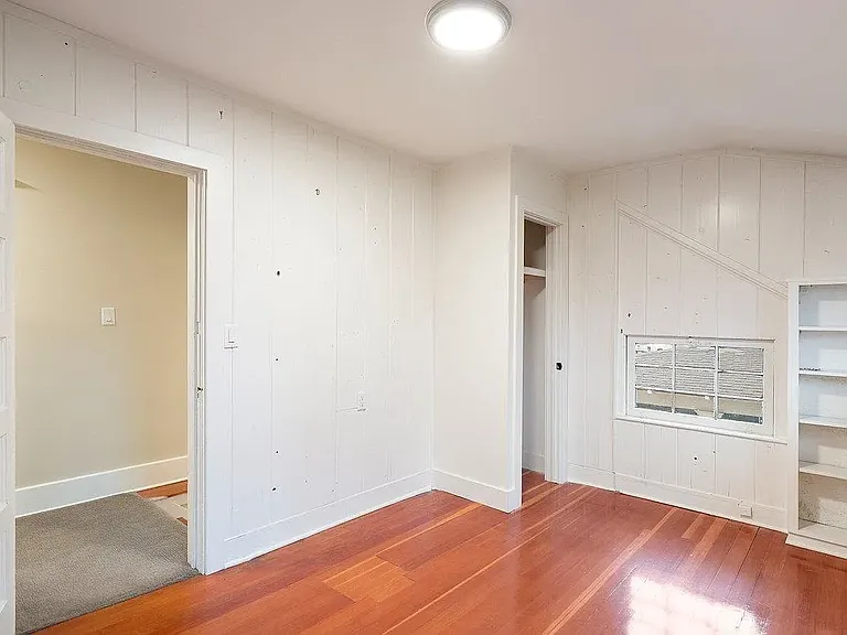 807 W 12th Ave — Photo 25
