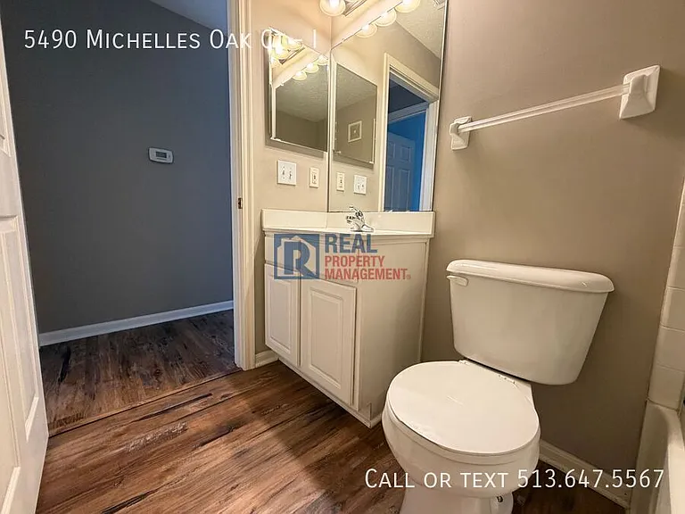 5490 Michelles Oak Ct #I — Photo 19