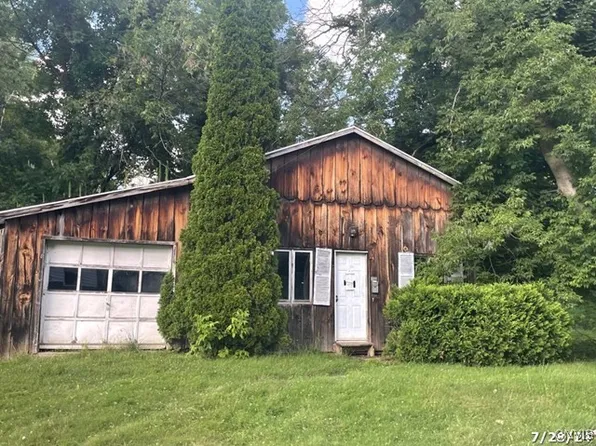 5 Sauquoit St, Whitesboro, NY 13492