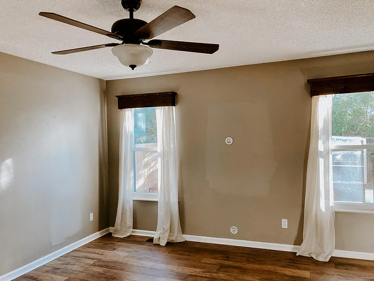 235 Lanfare Pl — Photo 7