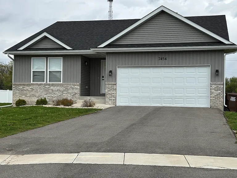 7454 Eden Close — Photo 1