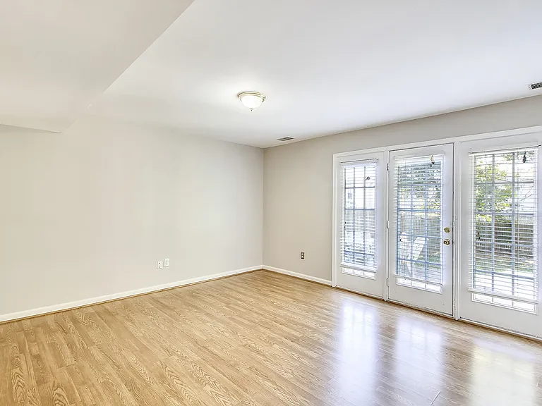 102 W Deer Park Rd — Photo 20