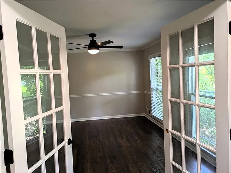 220 Indian Hills Ct — Photo 4