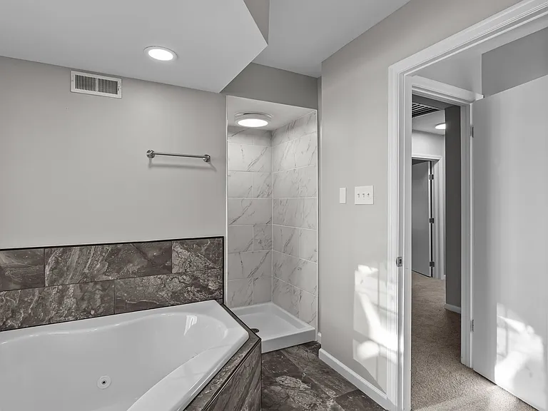 8977 Big Bend Blvd — Photo 14